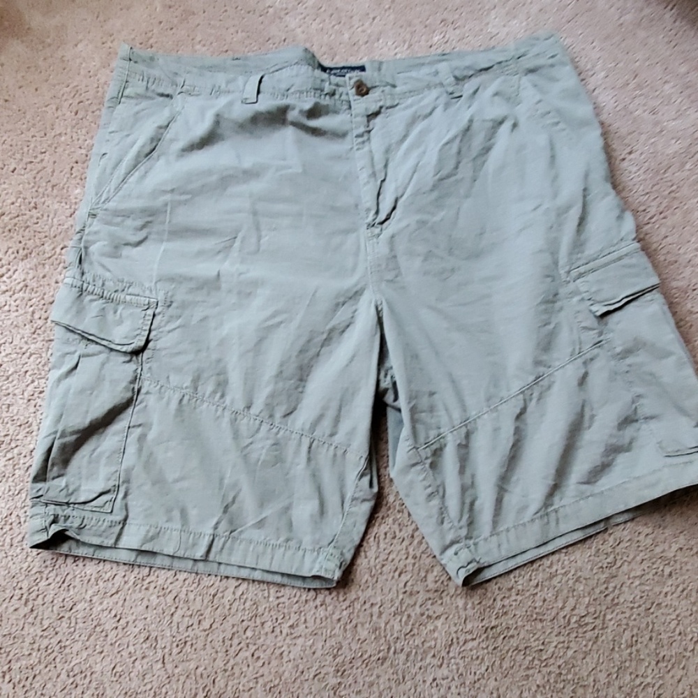 American Eagle Cargo shorts